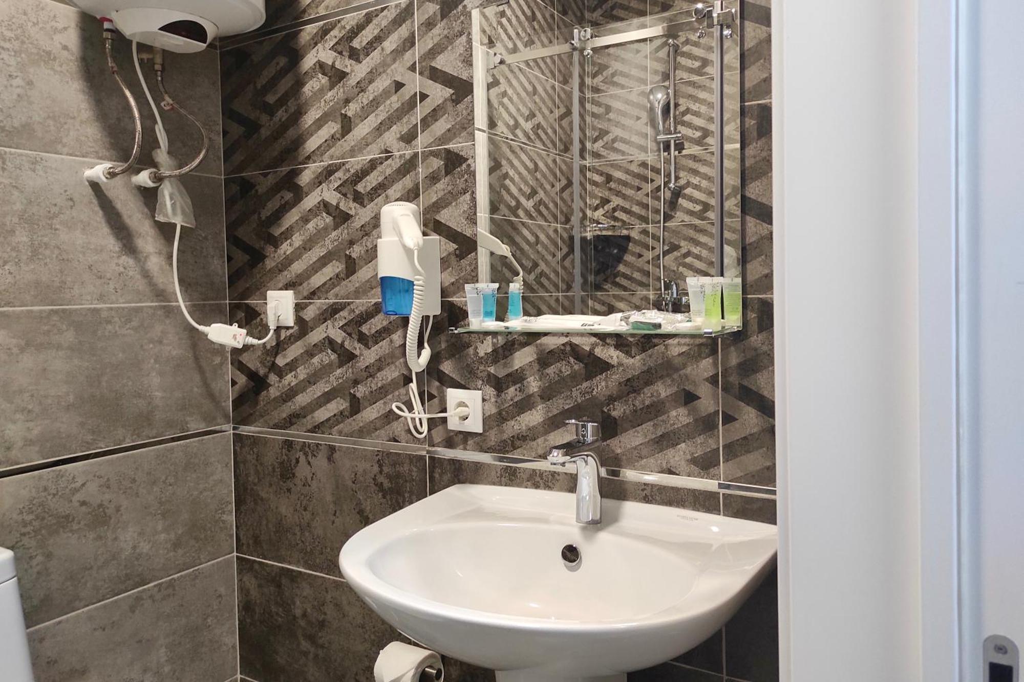 Lacasa Hotel Karagandy Dış mekan fotoğraf