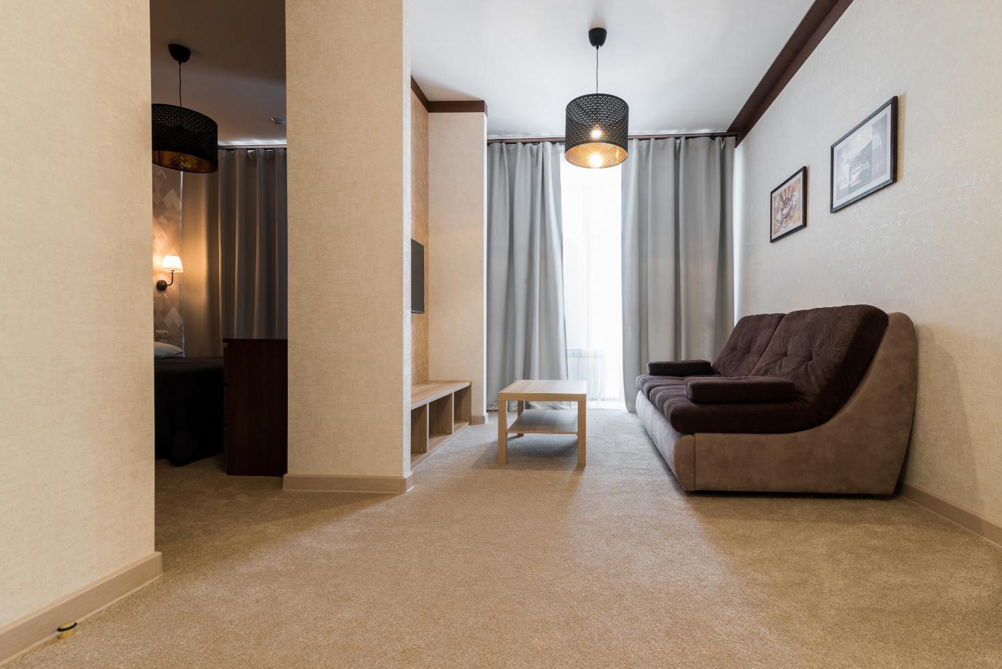 Lacasa Hotel Karagandy Dış mekan fotoğraf