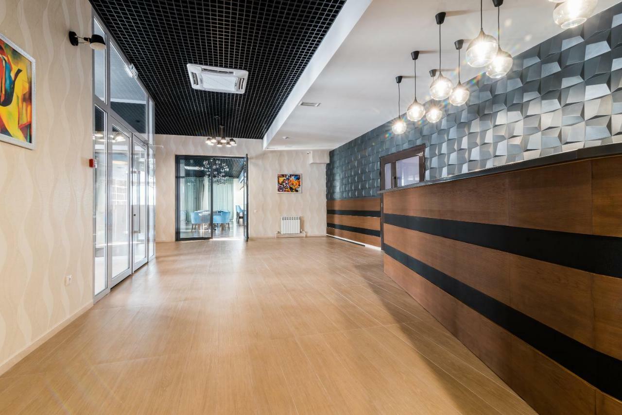 Lacasa Hotel Karagandy Dış mekan fotoğraf