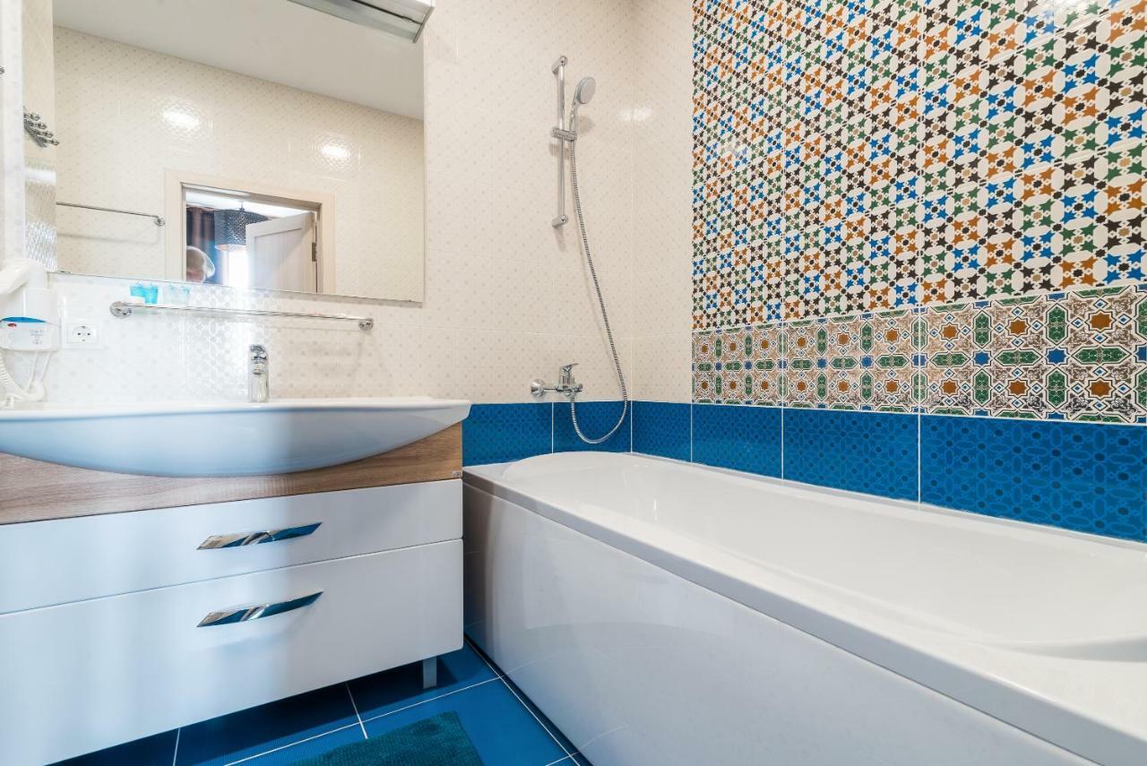 Lacasa Hotel Karagandy Dış mekan fotoğraf