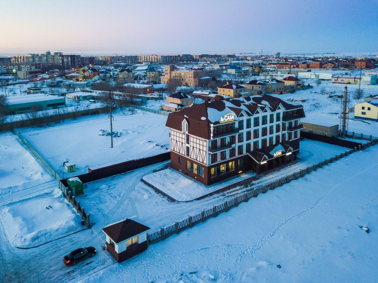 Lacasa Hotel Karagandy Dış mekan fotoğraf