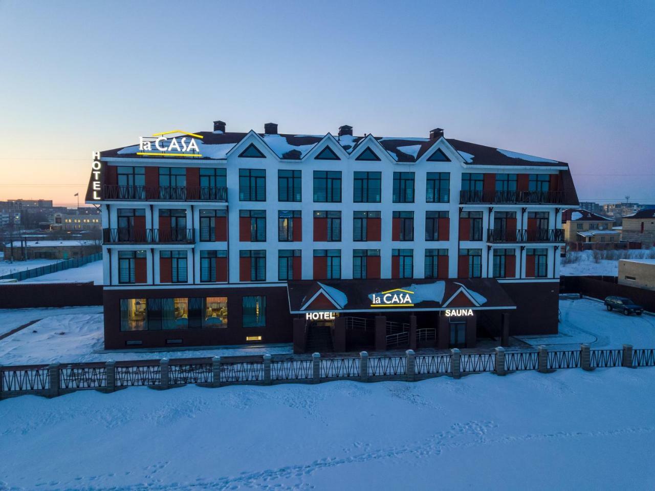 Lacasa Hotel Karagandy Dış mekan fotoğraf
